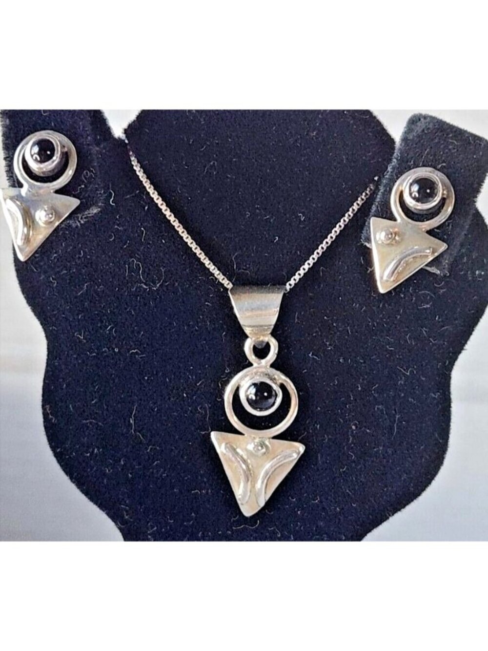 Necklace Earrings Set Round Onyx 16" Silver Chain weight 6.1 Gr Jewelry